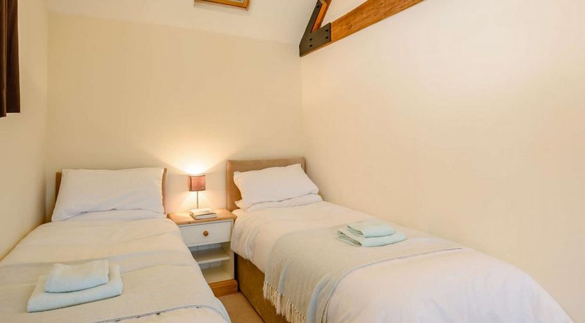 Photo of 2 Bed in Caunton