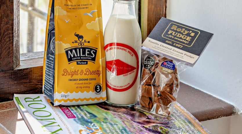 Photo of 1 Bed in Ellicombe