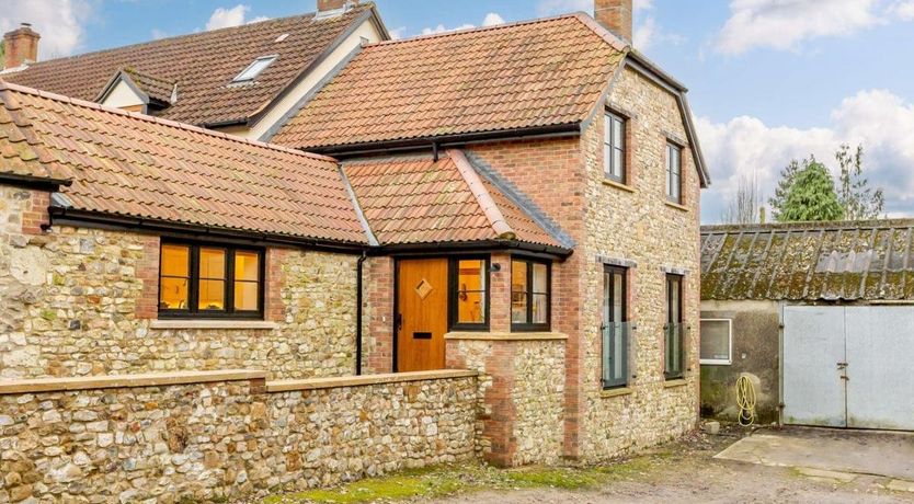 Photo of 1 Bed in Lydmarsh