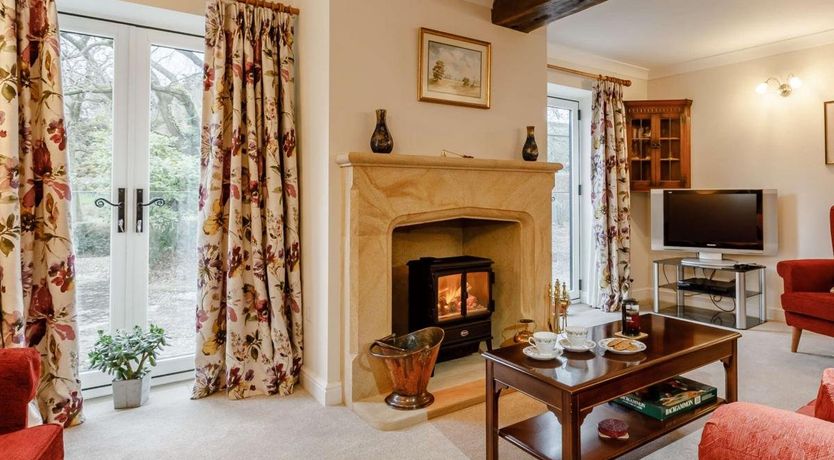 Photo of 1 Bed in Lydmarsh