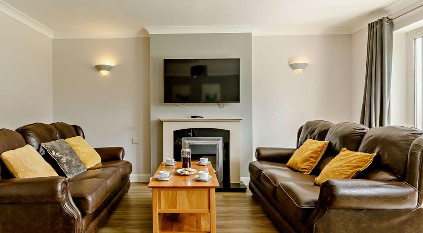 Photo of 3 Bed in Bridgwater