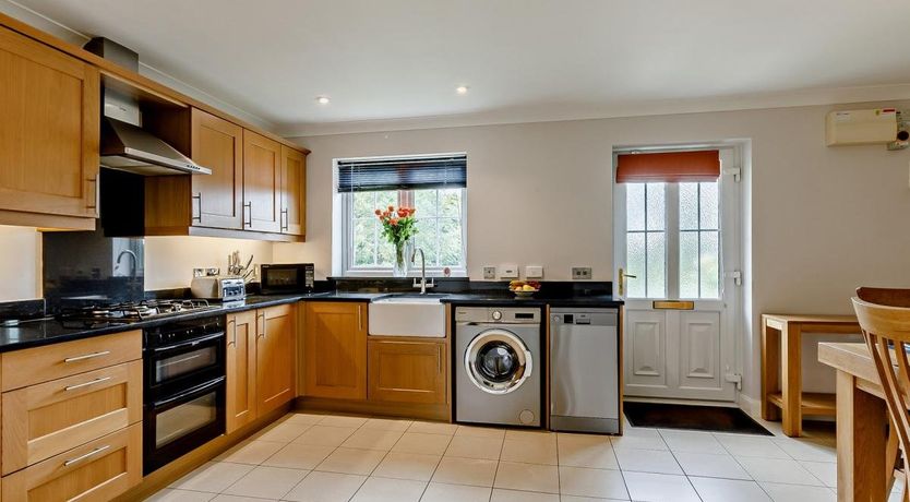 Photo of 3 Bed in Huntworth