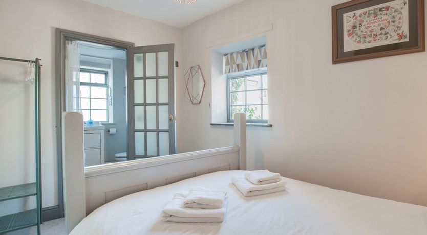 Photo of 2 Bed in Bakewell