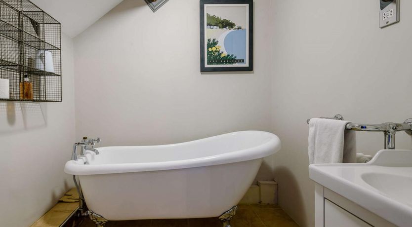 Photo of 2 Bed in Bakewell