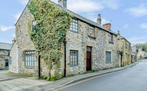 Photo of Cottage in Derbyshire