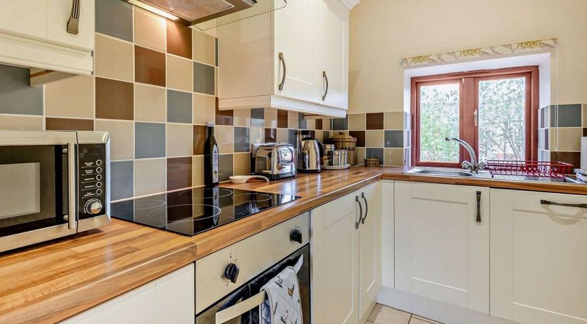 Photo of 2 Bed in Ashby De La Launde