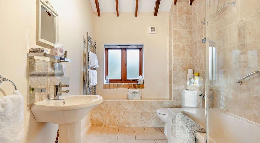 Photo of 2 Bed in Ashby De La Launde