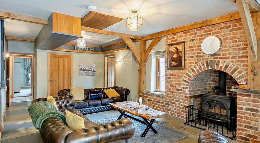 Photo of 6 Bed in Clenchwarton