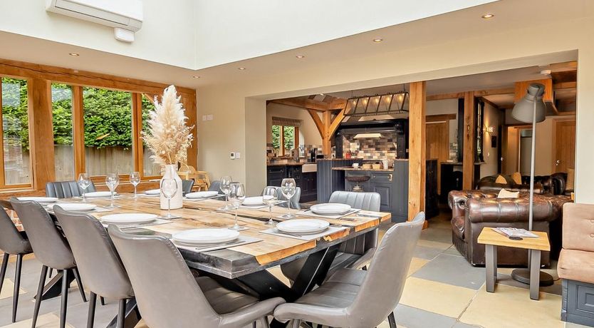 Photo of 6 Bed in Clenchwarton