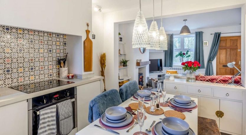 Photo of 2 Bed in Kilburn