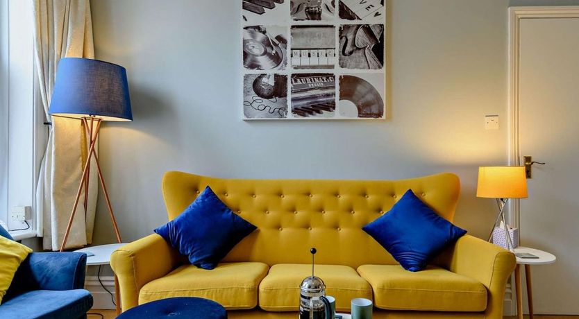 Photo of 5 Bed in Swanage