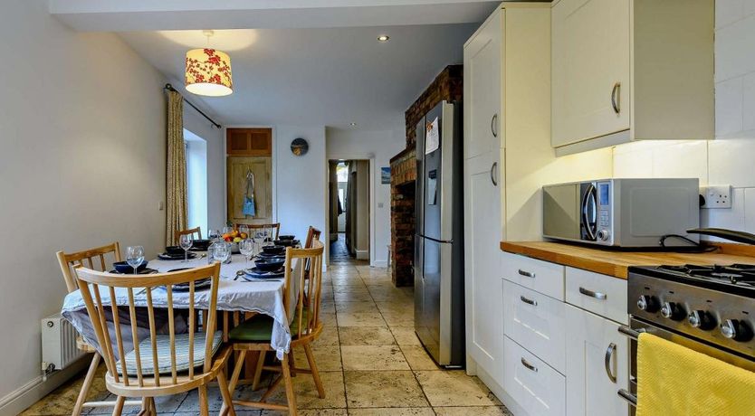 Photo of 5 Bed in Swanage