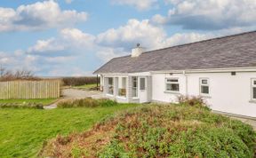 Photo of 3 Bed in Aberdesach
