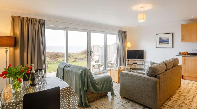Photo of 1 Bed in Caernarfon