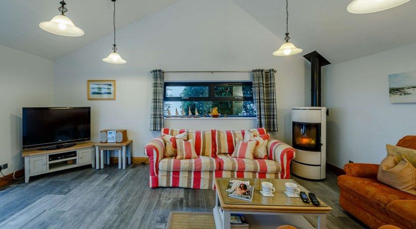 Photo of 5 Bed in Aberdovey