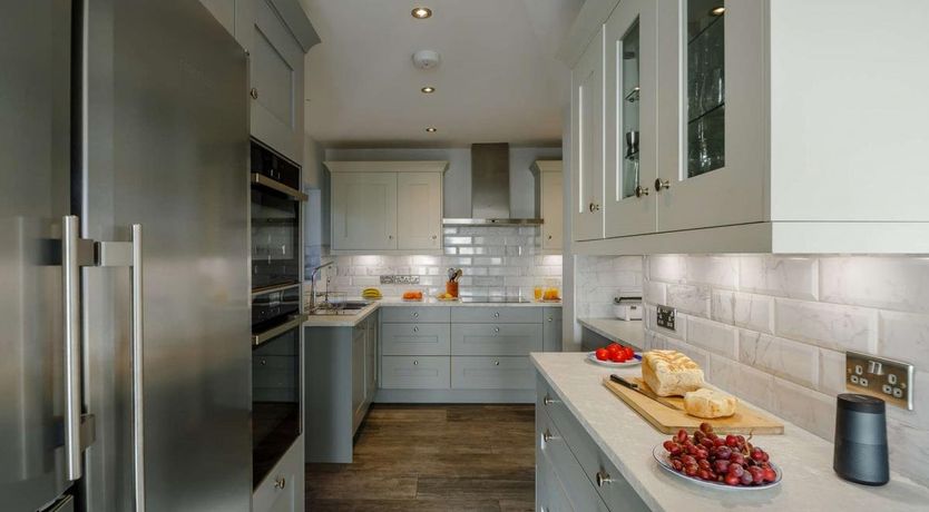 Photo of 5 Bed in Aberdovey