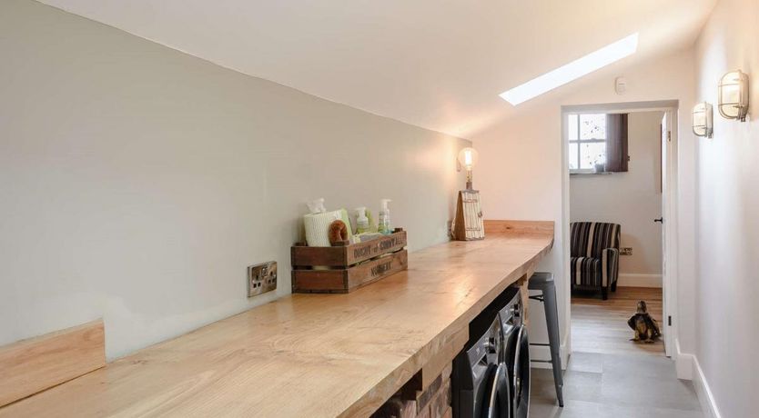 Photo of 2 Bed in Barton