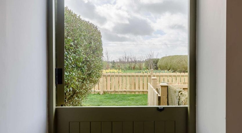 Photo of 2 Bed in Barton