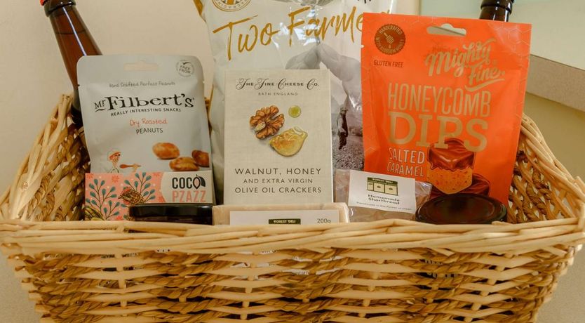 Photo of 6 Bed in Awre