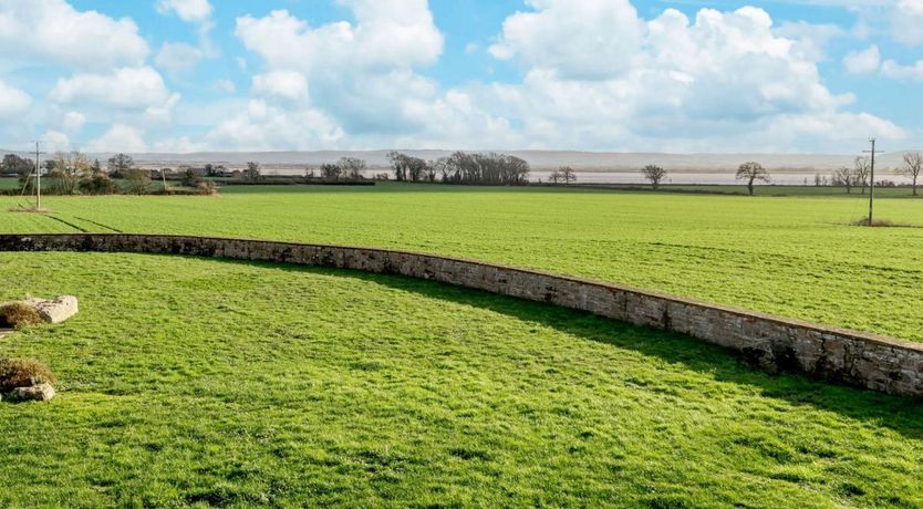 Photo of 6 Bed in Awre