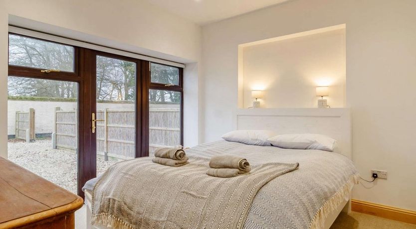 Photo of 2 Bed in Cantley