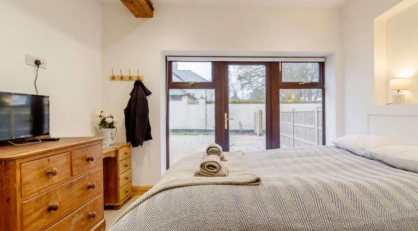 Photo of 2 Bed in Cantley