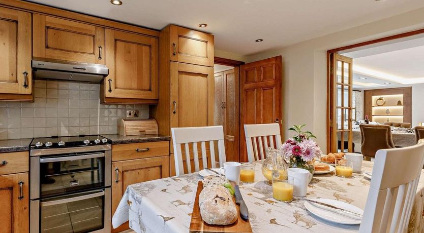 Photo of 4 Bed in Combe Martin