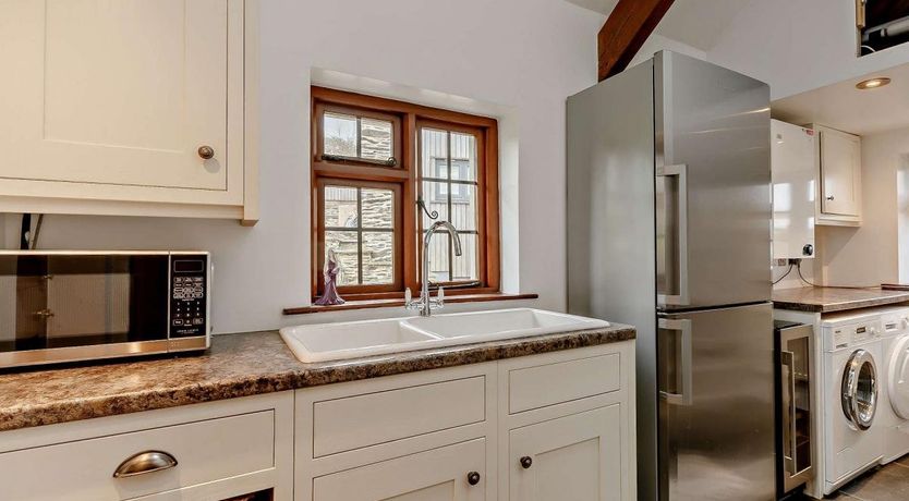 Photo of 4 Bed in Combe Martin