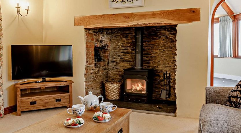 Photo of 4 Bed in Combe Martin