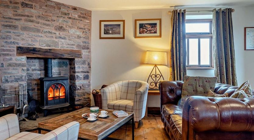 Photo of 2 Bed in Llangorse