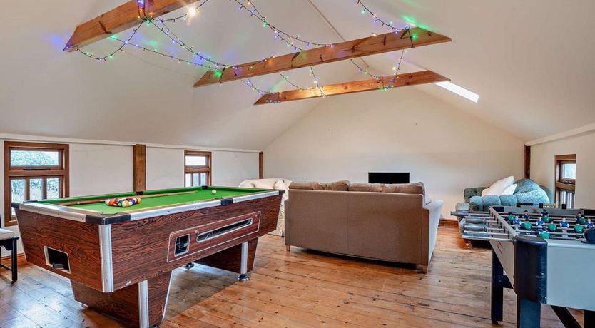 Photo of 2 Bed in Llangorse