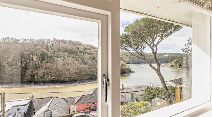 Photo of 3 Bed in Newton Ferrers