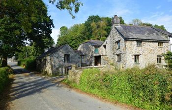 in Newbridge (90979) Holiday Cottage