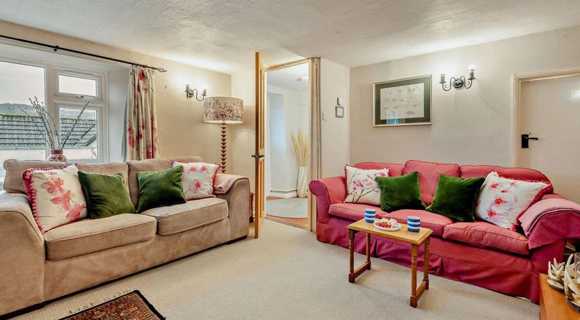 Photo of 3 Bed in Weare Giffard