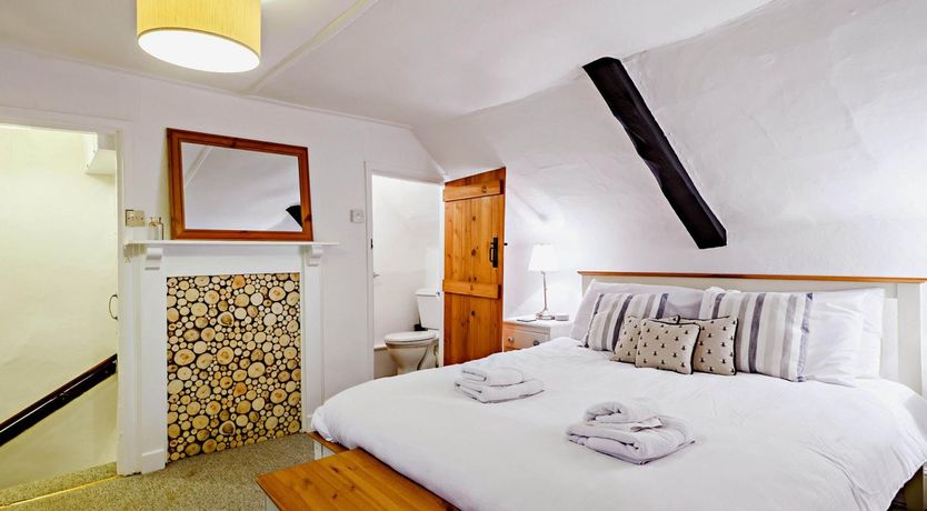 Photo of 3 Bed in Holt