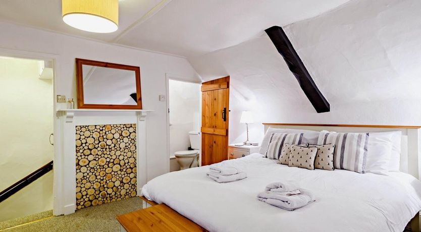 Photo of 3 Bed in Weybourne