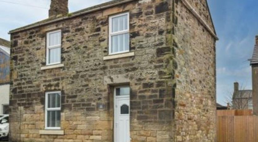 Photo of 2 Bed in Amble