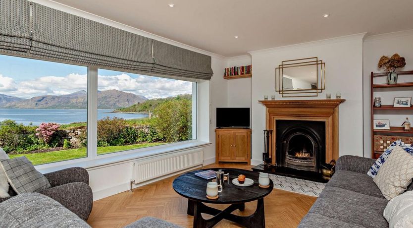 Photo of 4 Bed in Onich