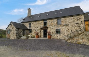 Plas Glan Yr Afon Holiday Cottage