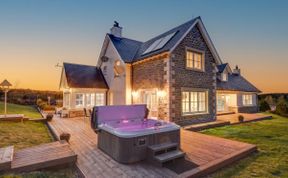 Photo of 8 Bed in Whitebridge