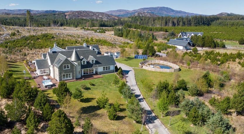 Photo of 8 Bed in Whitebridge