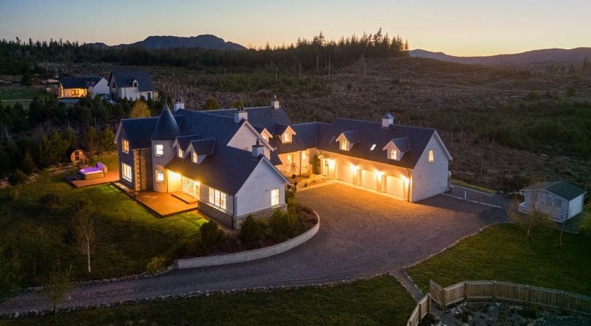 Photo of 8 Bed in Whitebridge