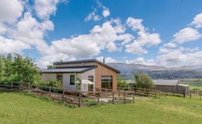 Photo of Log Cabin in The Highlands