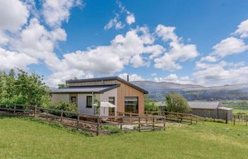 Log Cabin in The Highlands Holiday Cottage