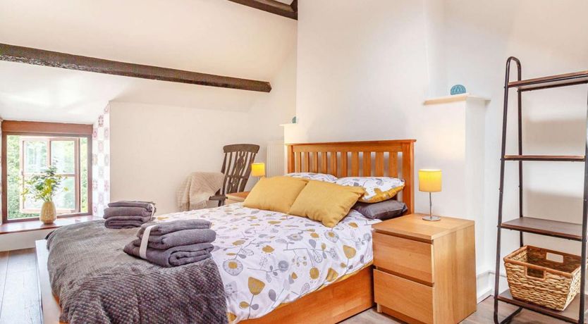 Photo of 2 Bed in Penycae