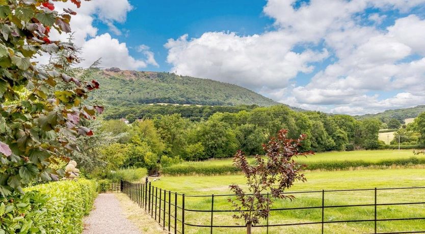 Photo of 1 Bed in Leighton