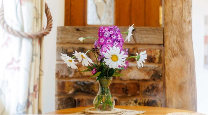 Photo of 1 Bed in Leighton