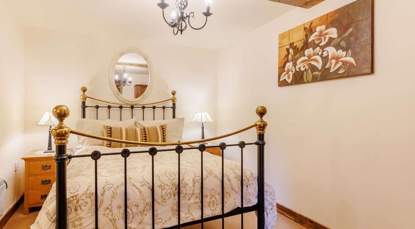 Photo of 1 Bed in Leighton