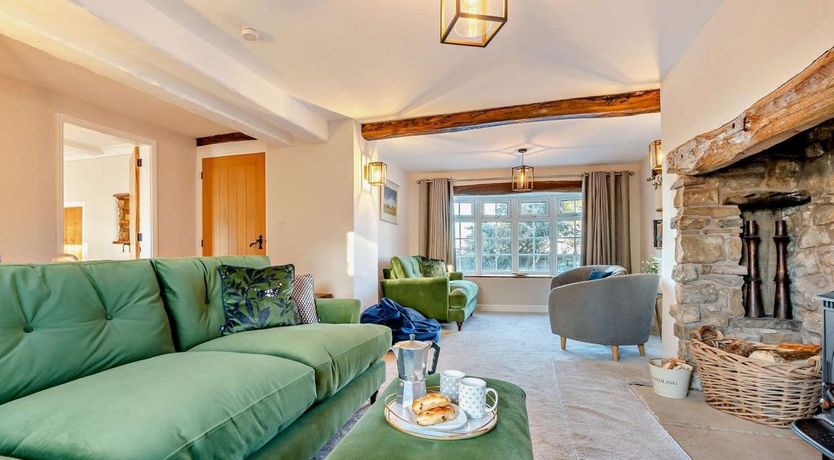 Photo of 5 Bed in Torpenhow