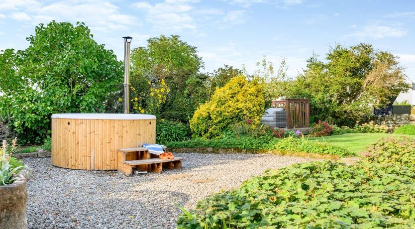 Photo of 5 Bed in Torpenhow